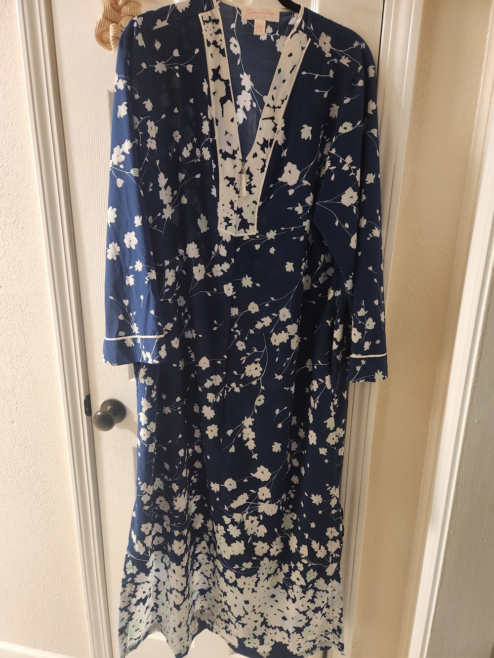Oscar de la Renta (Pink Label) Navy Floral Kaftan with White Trim